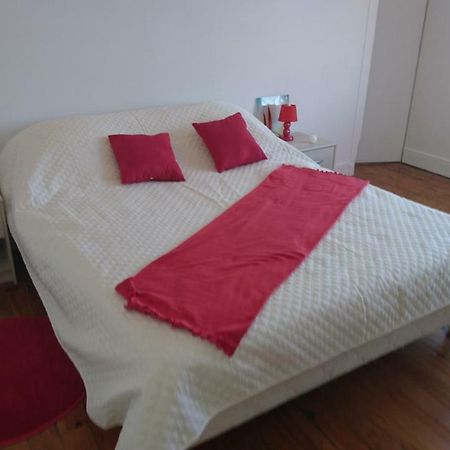 Appartement De 79 M² A 500 Metres De La Cure Jonzac Exteriör bild