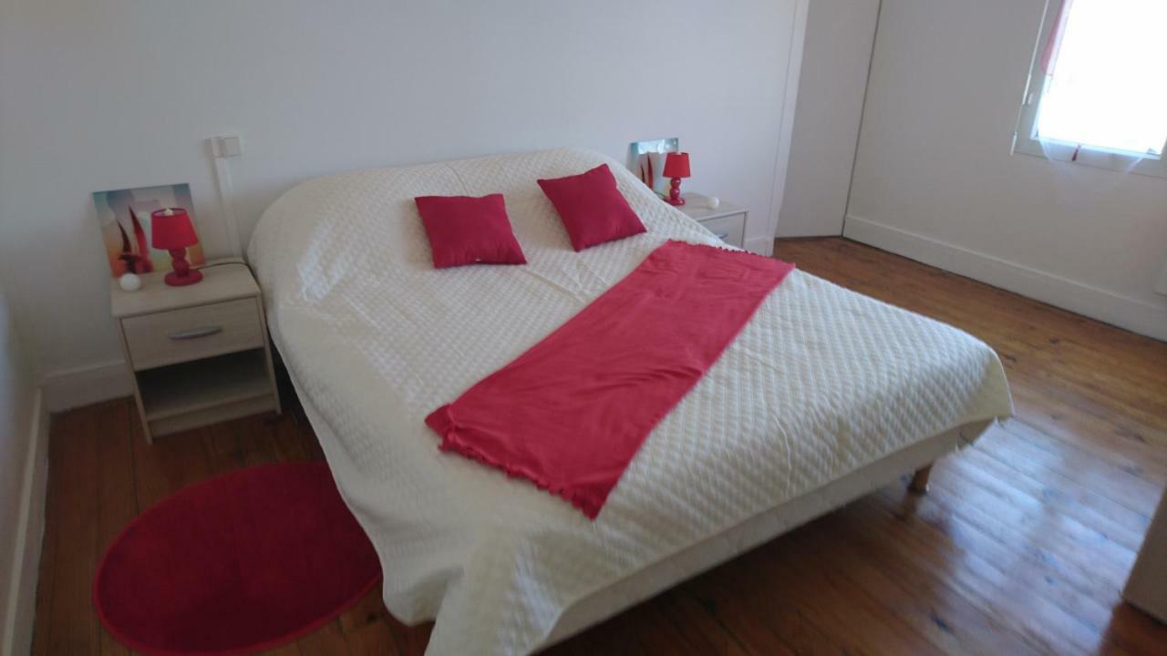Appartement De 79 M² A 500 Metres De La Cure Jonzac Exteriör bild