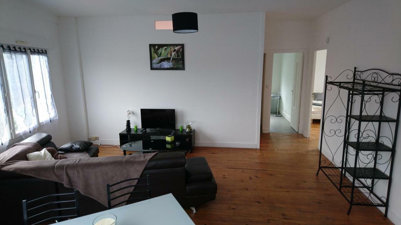 Appartement De 79 M² A 500 Metres De La Cure Jonzac Exteriör bild