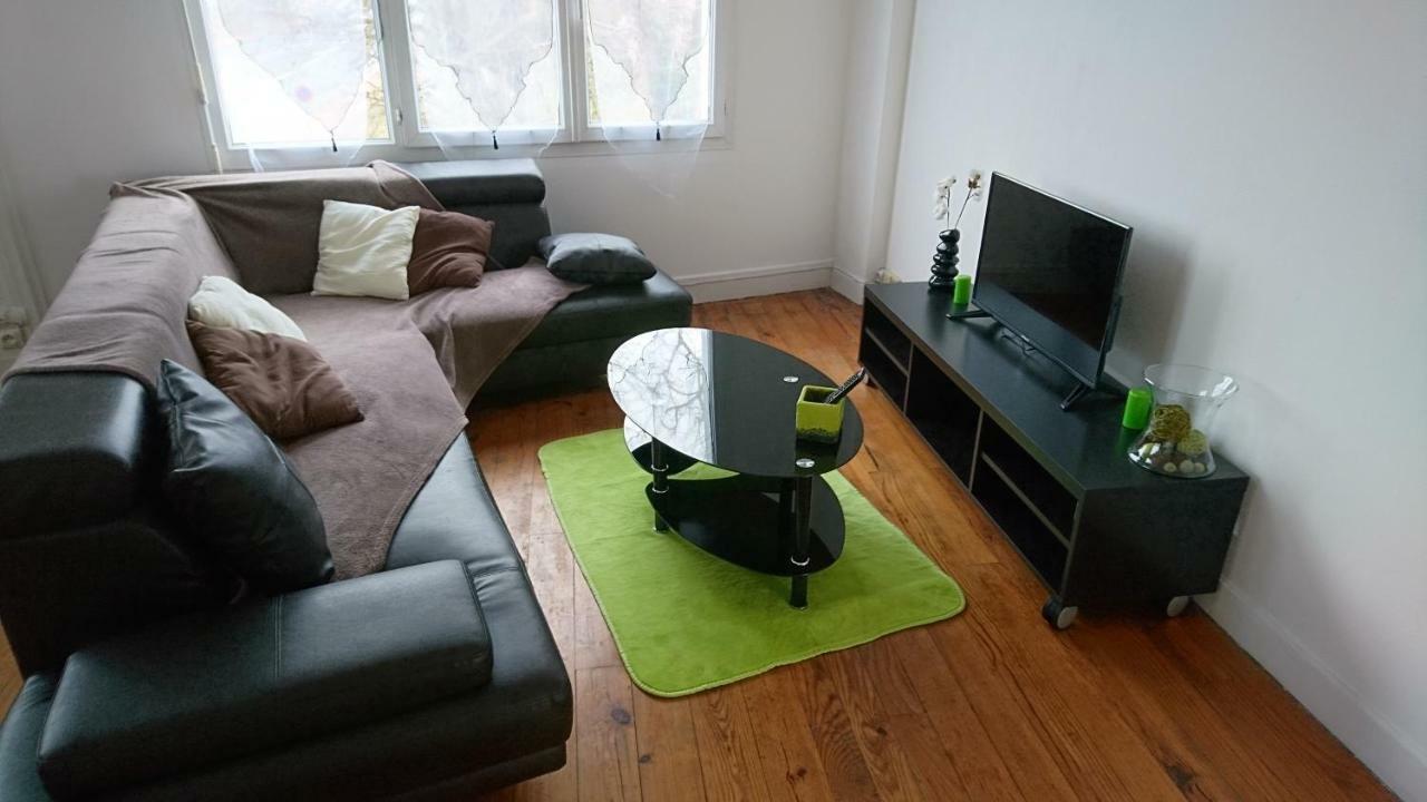 Appartement De 79 M² A 500 Metres De La Cure Jonzac Exteriör bild