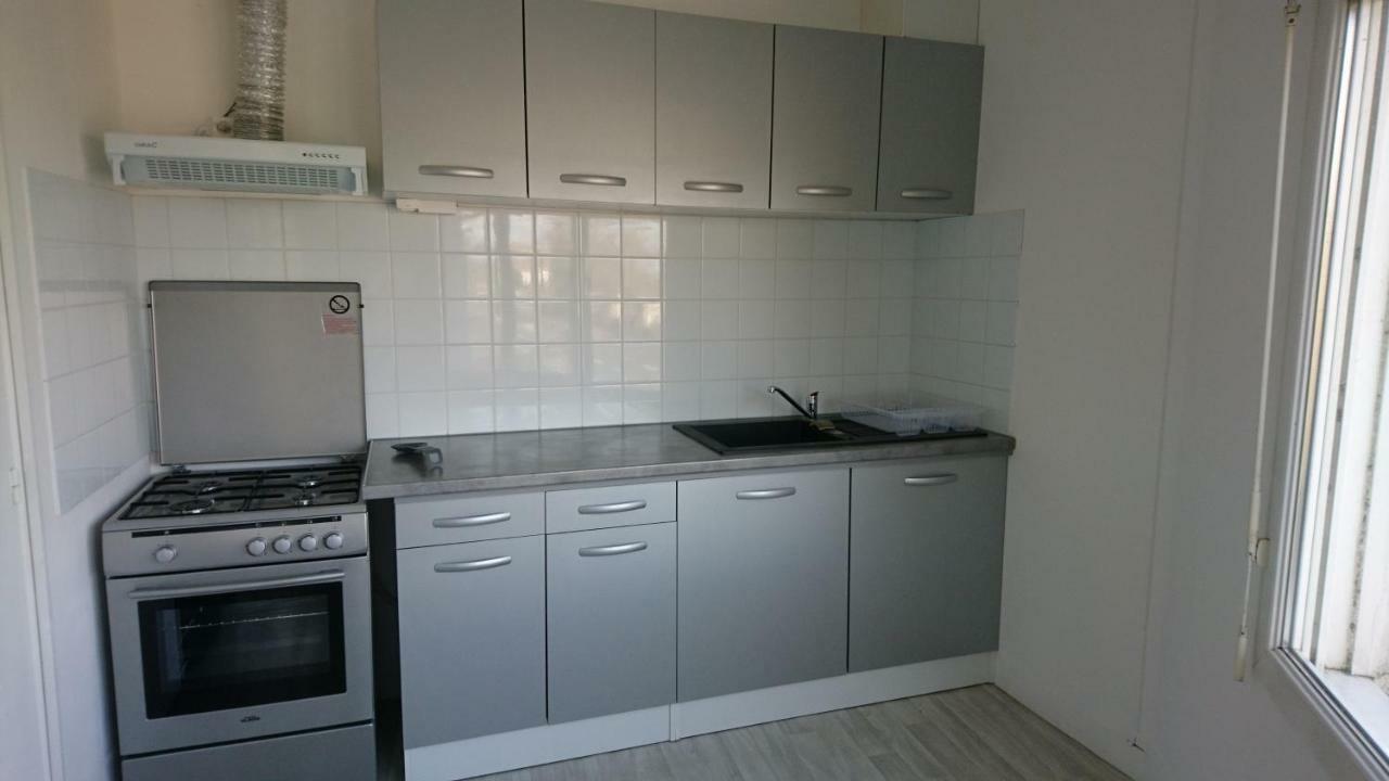 Appartement De 79 M² A 500 Metres De La Cure Jonzac Exteriör bild